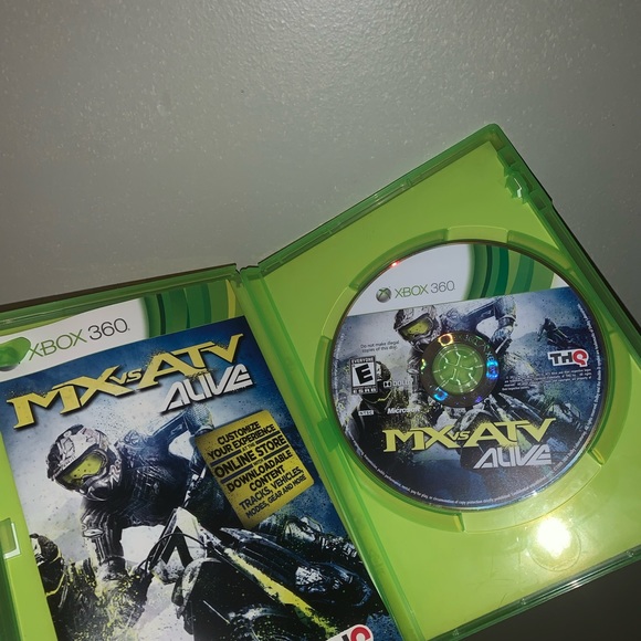 MX Vs ATV Alive Xbox360 Game! - Picture 3 of 3